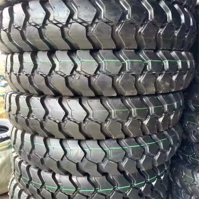High Quality Black Rubber Tires for Bicycles 400-12 450-12 500-12 Tricycle Model