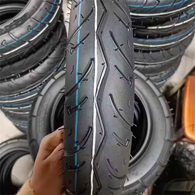 Motorcycle Tires in Various Sizes 300-10 350-10 90-90-10 100-90-10 90-10 90-100-10