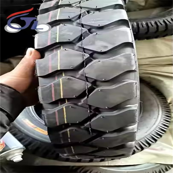 Professional manufacturer Tire Motorcycle top quality TT/TL motorcycle tire ,tricycle tyre 300-17 300-18 110/90-16 400-8 500-12